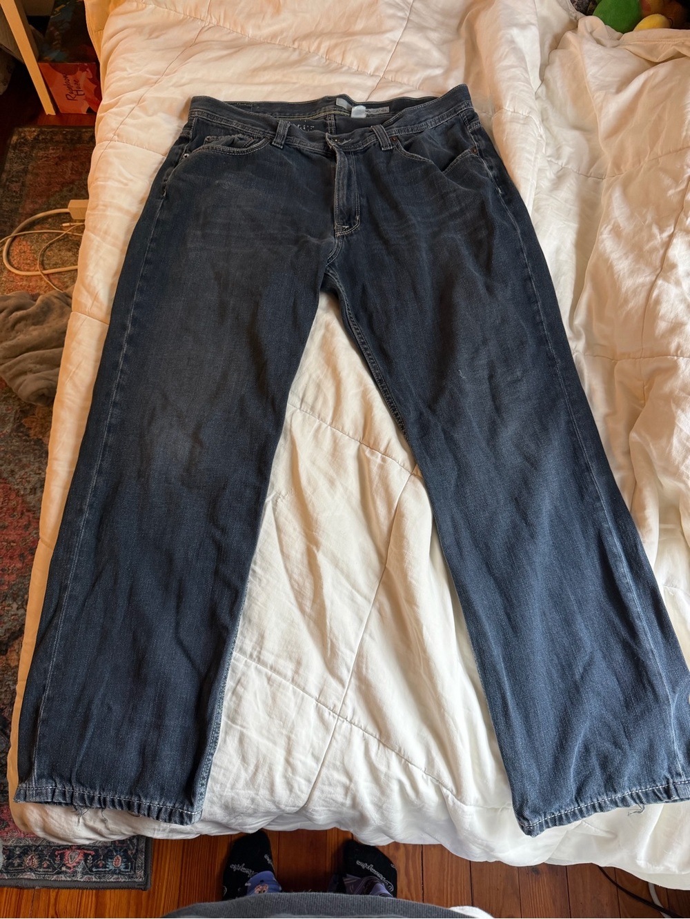 DKNY jeans y2k men’s dark wash straight leg denim jeans